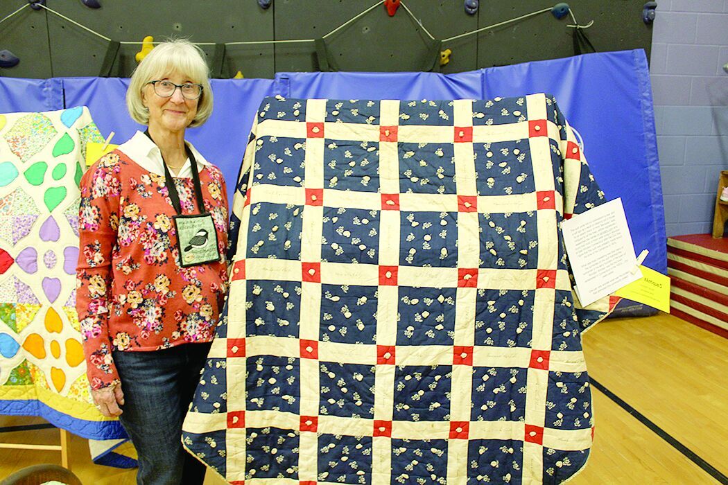 CUT dd42 ROP quilt show 1.tif